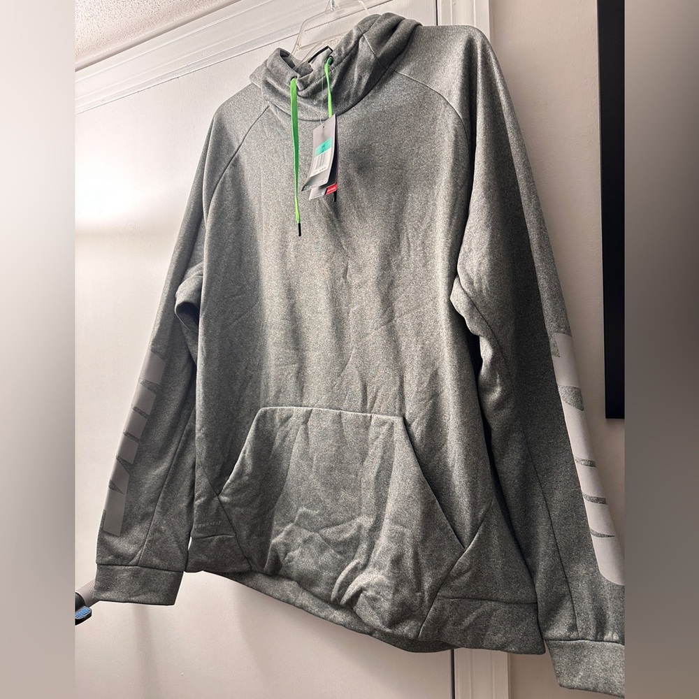 New with tags Nike Sweatshirt